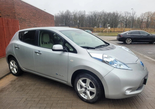 Nissan Leaf cena 28900 przebieg: 93723, rok produkcji 2012 z Działoszyn małe 379